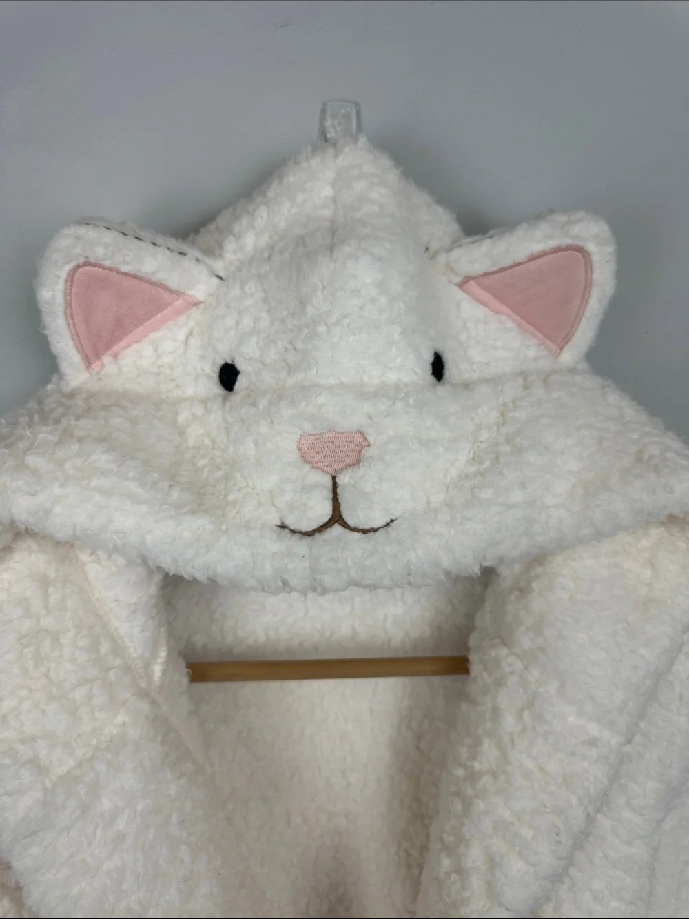 PBK Pottery Barn Kids Hooded Plush Sherpa Critter Robe Kitty Ears White Sz 4-6